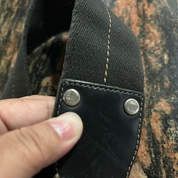 Authentic Coach messenger bag. Size medium. Pre loved. Condition 10:10 - Picture 4 of 15